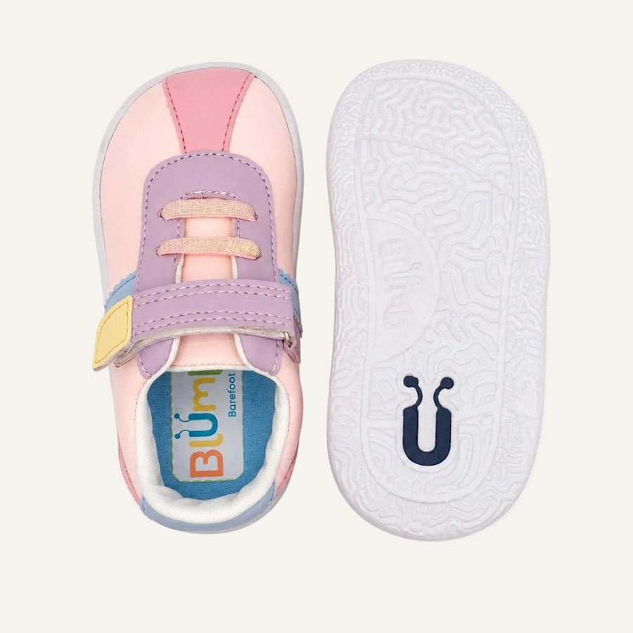 Zapato Barefoot BLUMB VYBE para niña en color rosa, vista superior y suela
