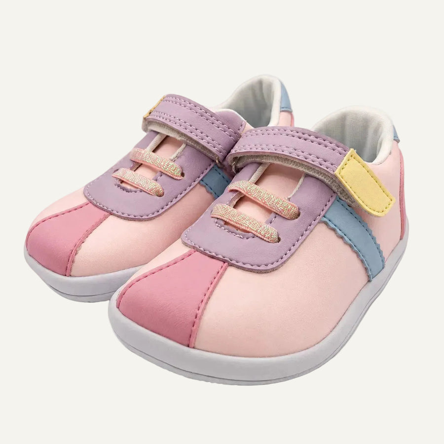 Zapatos Barefoot BLUMB VYBE para niña en color rosa, vista en perspectiva