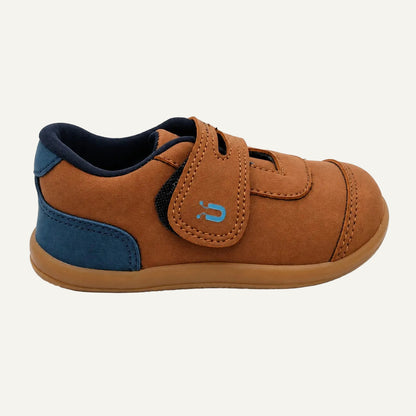Zapato Barefoot BLUMB CALM para niño en color café, vista lateral