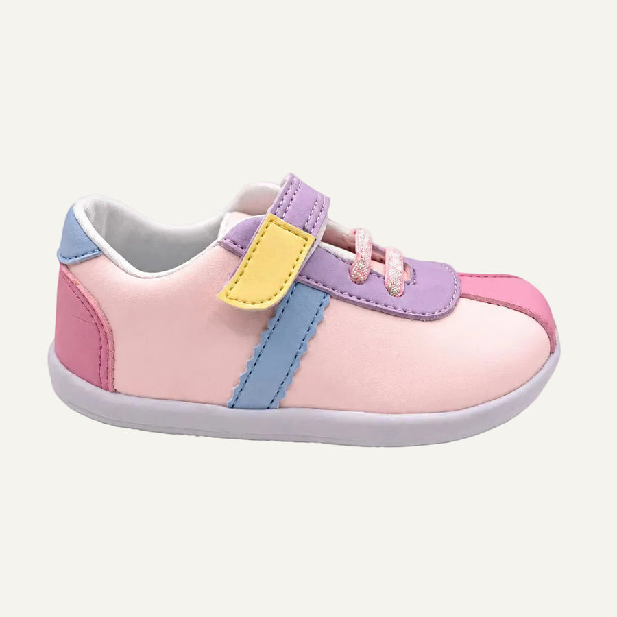Zapato Barefoot BLUMB VYBE para niña en color rosa, vista lateral